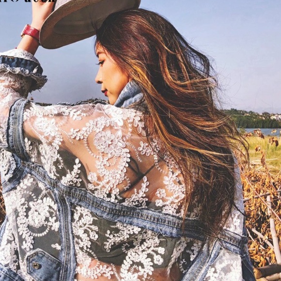 Womens Denim Lace Inset Raw Edge Boho Beautiful Jacket sz medium - Picture 4 of 9